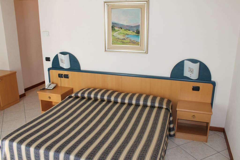 Eva Hotel Costermano